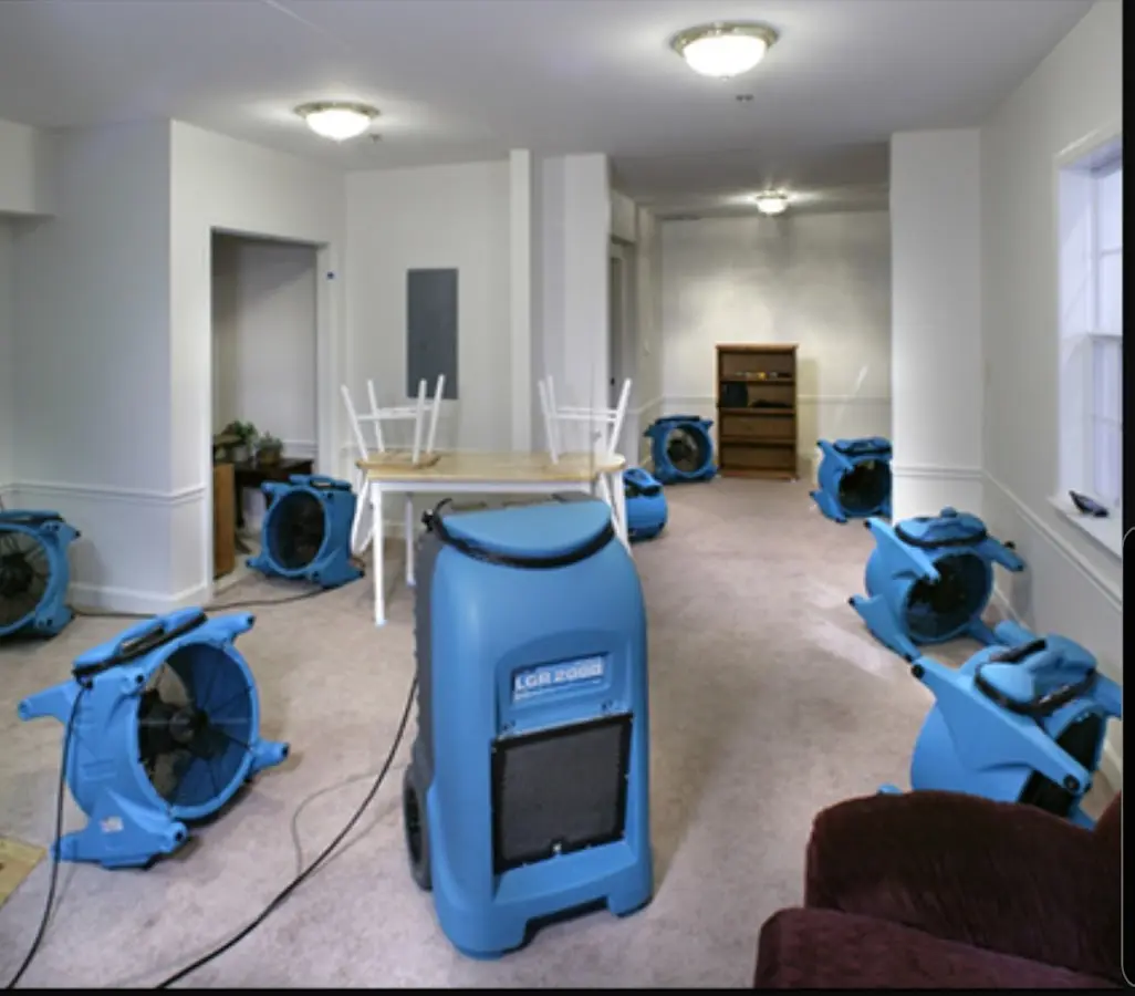 Air movers and dehumidifier setup for Water Extraction & Removal in Tallulah